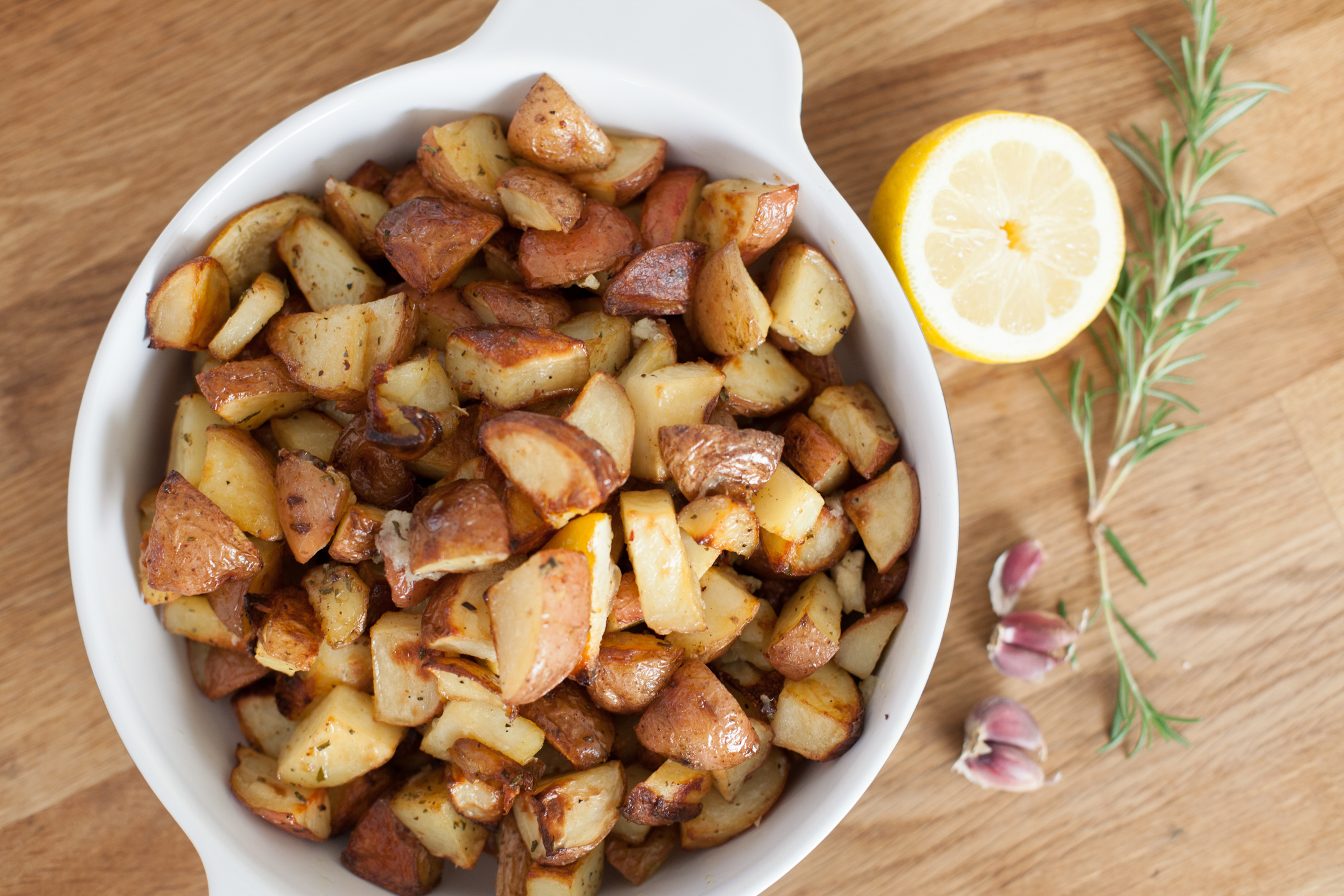 ROASTED POTATOES WITH LEMON, ROSEMARY AND GARLIC - WITH LOVE